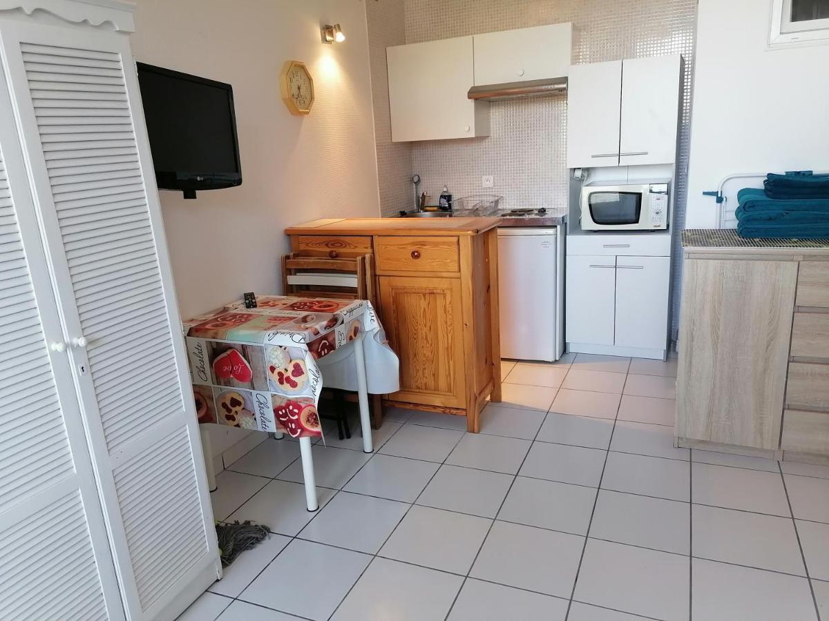 Ground Floor Studio With Access To Beach And Pool Le Barcarès Exterior foto